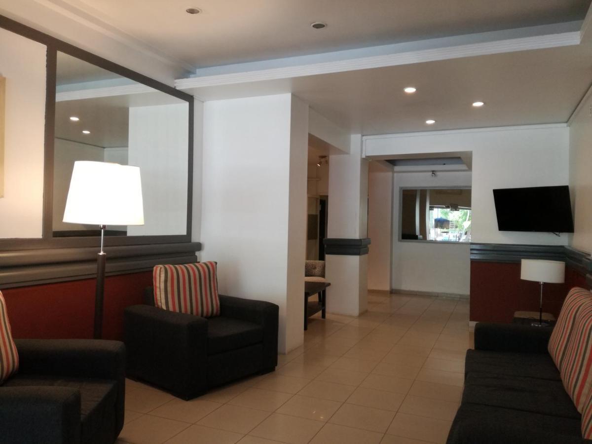 Hotel Crystal Neuquen Luaran gambar